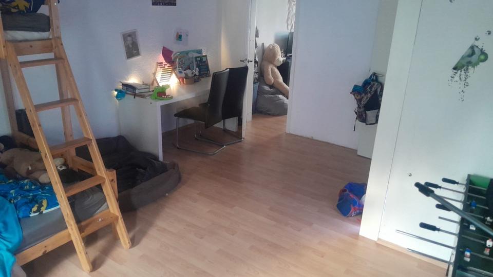 Etagenwohnung Braunschweig Östliches Ringgebiet - 4 Zimmer, 150 m&sup2;, 1.100&euro; | Angebot:26533699