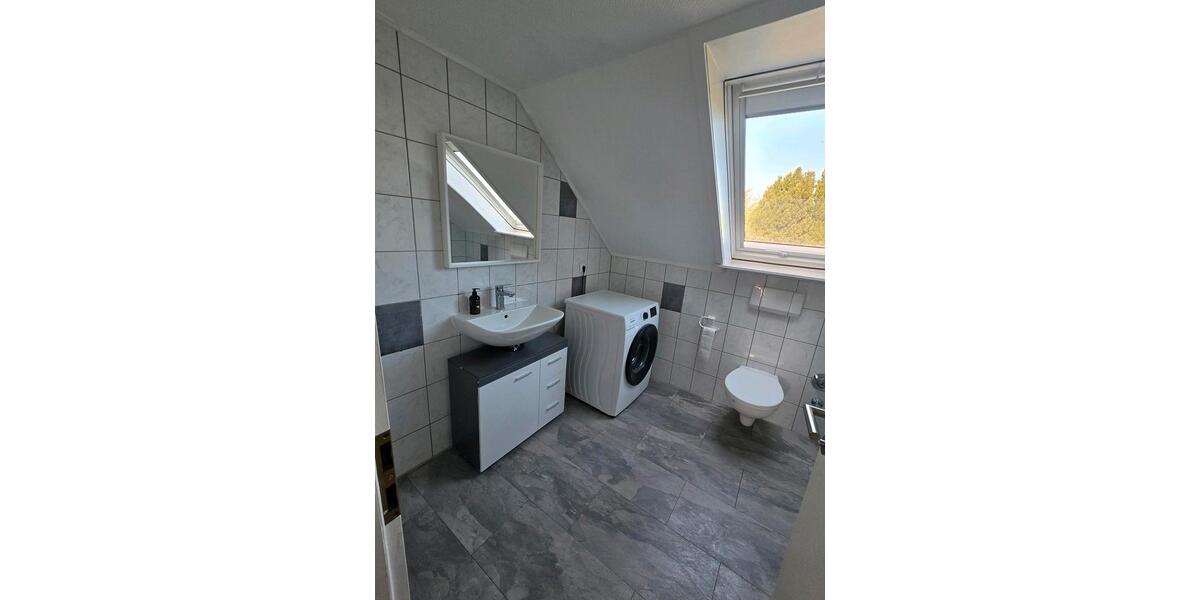 Dachgeschoßwohnung Salzgitter Ortschaft Ost - 3 Zimmer, 108 m&sup2;, 780&euro; | Angebot:26408212