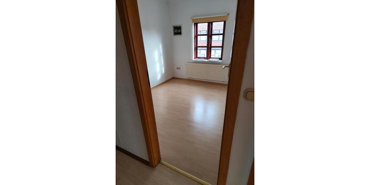 Dachgeschoßwohnung Wolfenbüttel Adersheim - 3.5 Zimmer, 75 m&sup2;, 640&euro; | Angebot:25890676