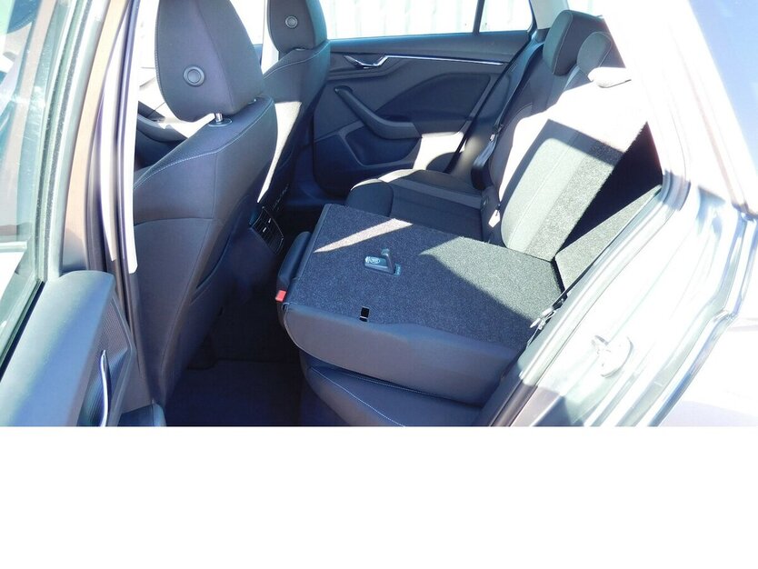 Skoda Kamiq 1.0 Tour Ambition DSG 7-Gang Navi Klima 34.100 km 19.990 € Vordorf 38533