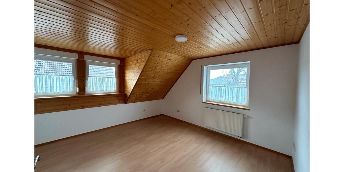 Doppelhaushälfte Rötgesbüttel - 4 Zimmer, 147 m&sup2;, 1.496&euro; | Angebot:25957149