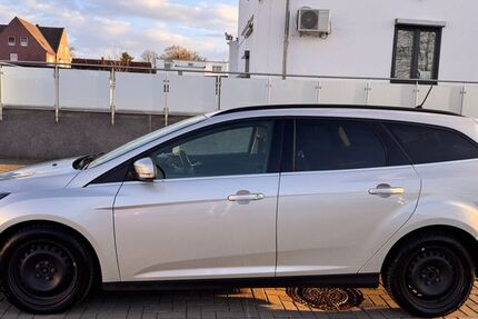 Ford Focus 320.755 km 2.999 &euro; Salzgitter-Lebenstedt 38226