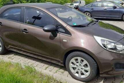 Kia Rio 111.778 km 4.399 &euro; Wolfsburg, Stadt 38444
