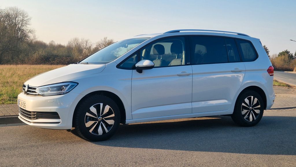 VW Touran 24.633 km 28.790 &euro; Wolfenbüttel 38300