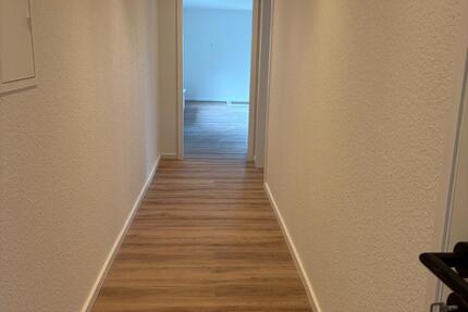 Wohnung Braunschweig Lehndorf-Watenbüttel - 3 Zimmer, 118 m&sup2;, 1.360&euro; | Angebot:26648713