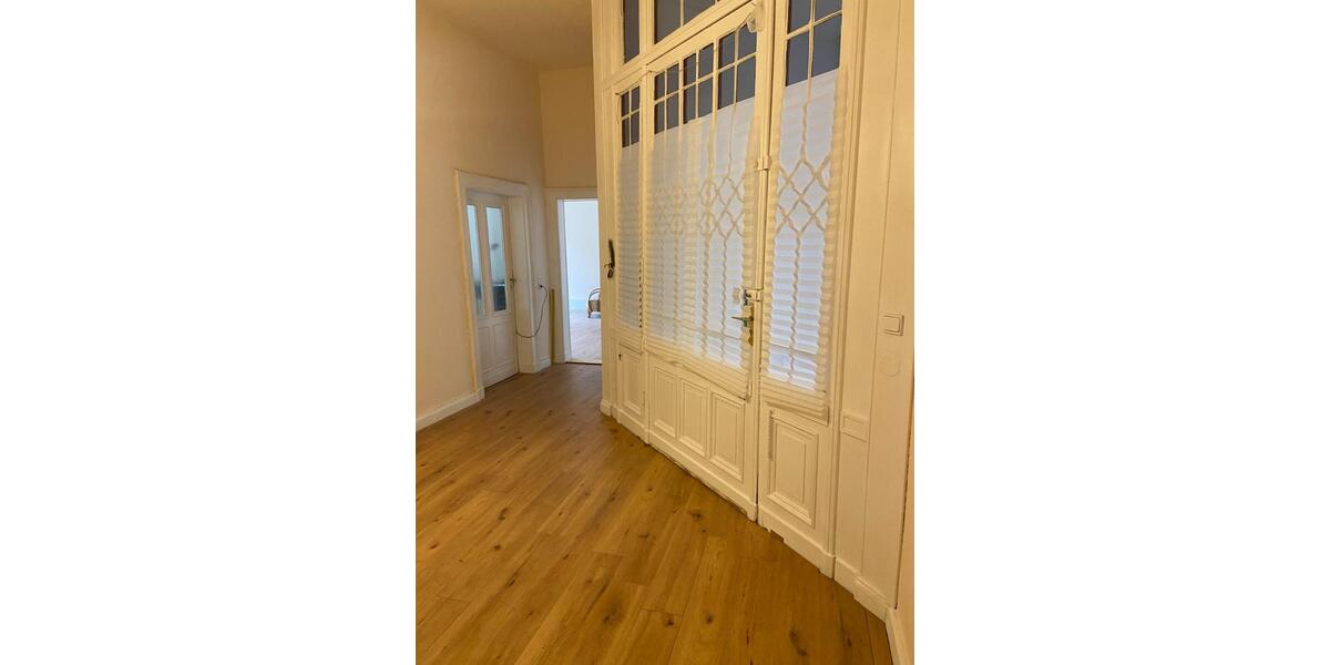 Hochparterre Braunschweig Östliches Ringgebiet - 3 Zimmer, 140 m&sup2;, 1.000&euro; | Angebot:25839727