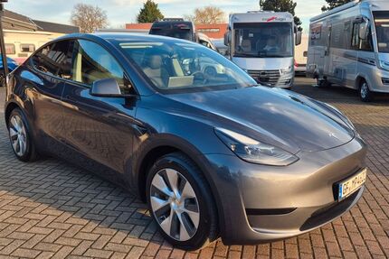 Tesla Model Y 14.500 km 34.990 &euro; Lagesbüttel (Braunschweig) 38179