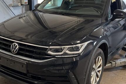 VW Tiguan 120.546 km 25.990 &euro; Braunschweig 38122