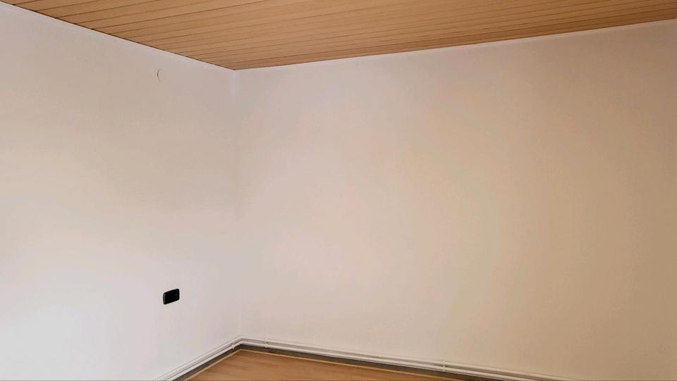 Einfamilienhaus Hillerse - 8 Zimmer, 220 m&sup2;, 1.600&euro; | Angebot:24655265