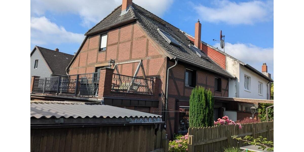 Doppelhaushälfte Braunschweig Timmerlah-Geitelde-Stiddien - 9 Zimmer, 185 m&sup2;, 329.000&euro; | Angebot:23013804