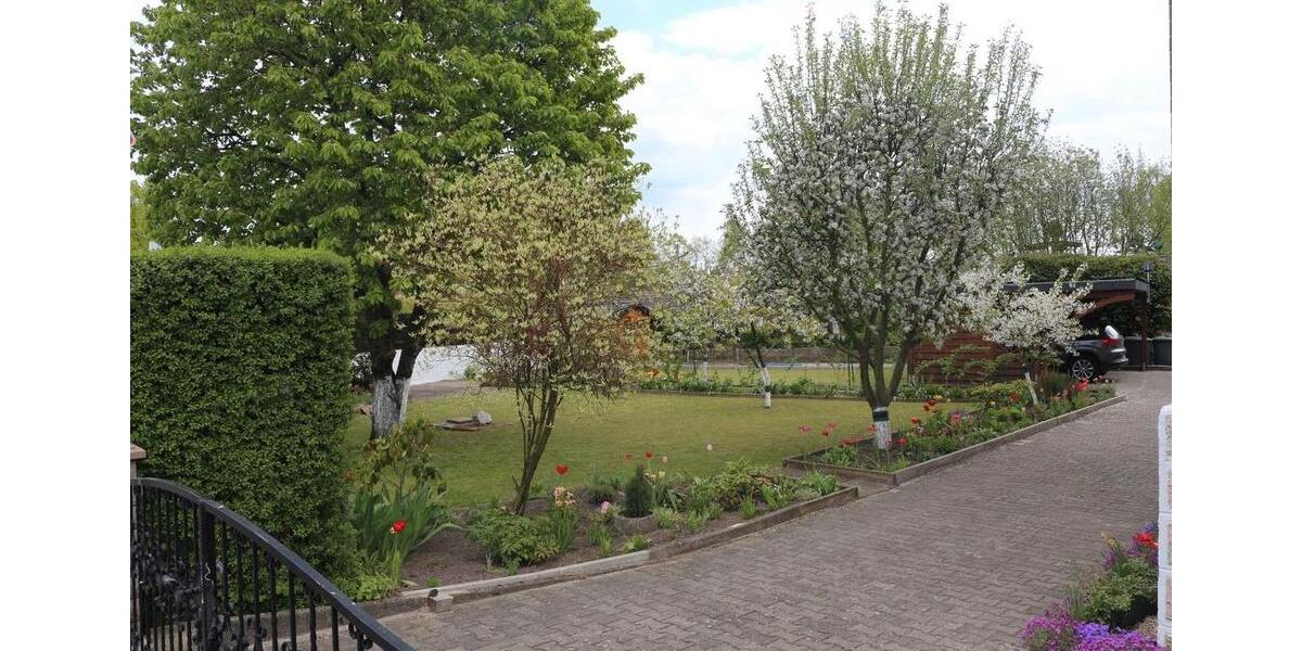 Etagenwohnung Wolfsburg Almke - 5 Zimmer, 145 m&sup2;, 1.200&euro; | Angebot:23876701