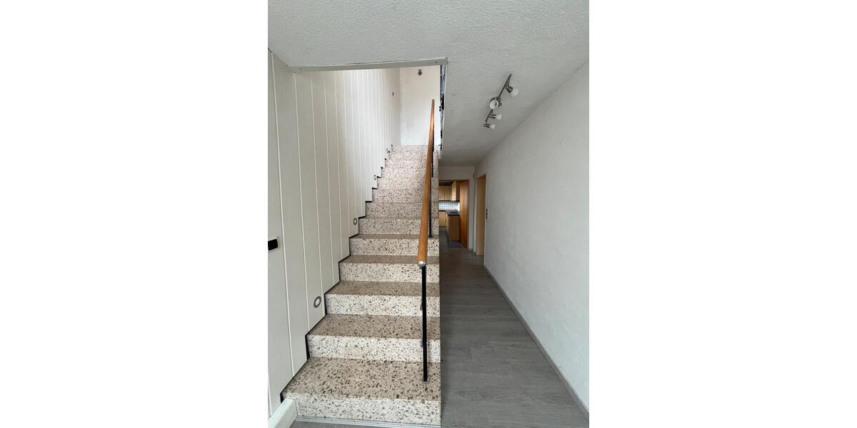 Einfamilienhaus Königslutter am Elm - 8.5 Zimmer, 240 m&sup2;, 210.000&euro; | Angebot:26979460