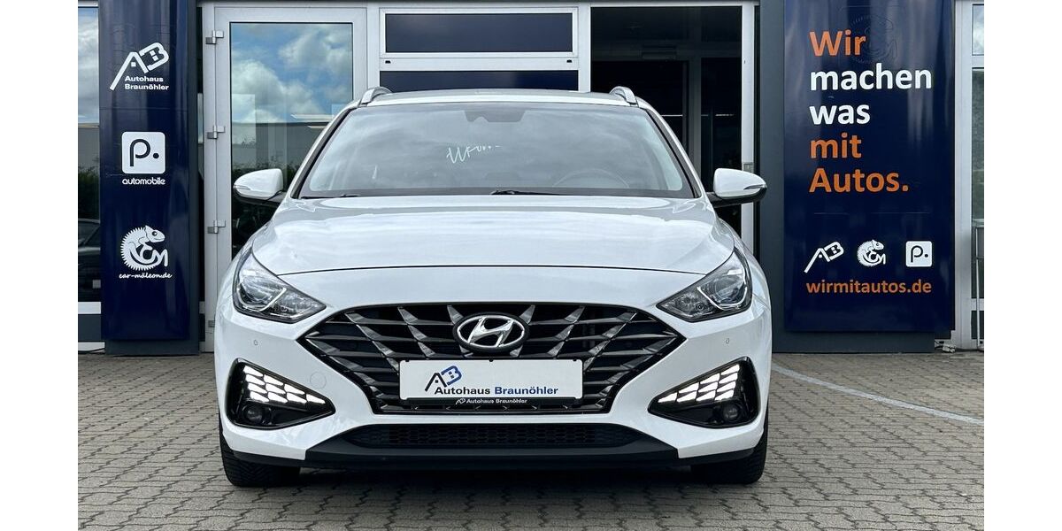 Hyundai i30 124.917 km 17.950 &euro; Salzgitter 38229