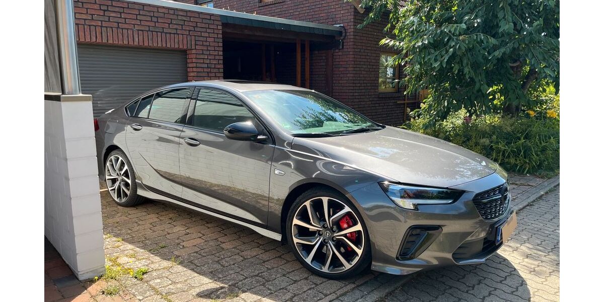 Opel Insignia 99.500 km 24.500 &euro; Veltheim (Ohe) 38173