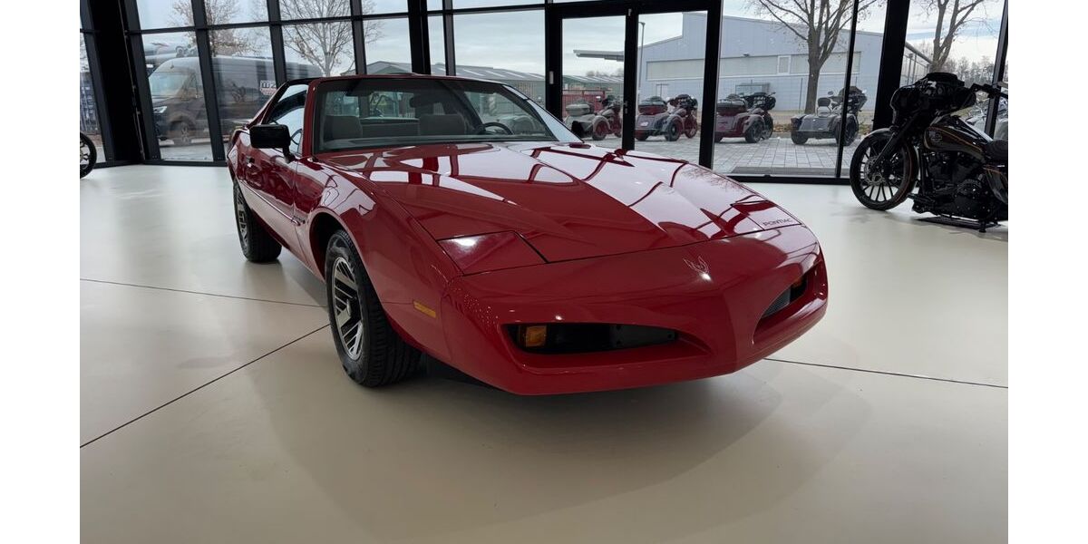 Pontiac Firebird 9.589 km 16.000 &euro; Sassenburg 38524