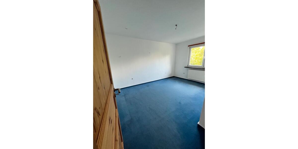 Einfamilienhaus Gifhorn - 8 Zimmer, 156 m&sup2;, 240.000&euro; | Angebot:25976893