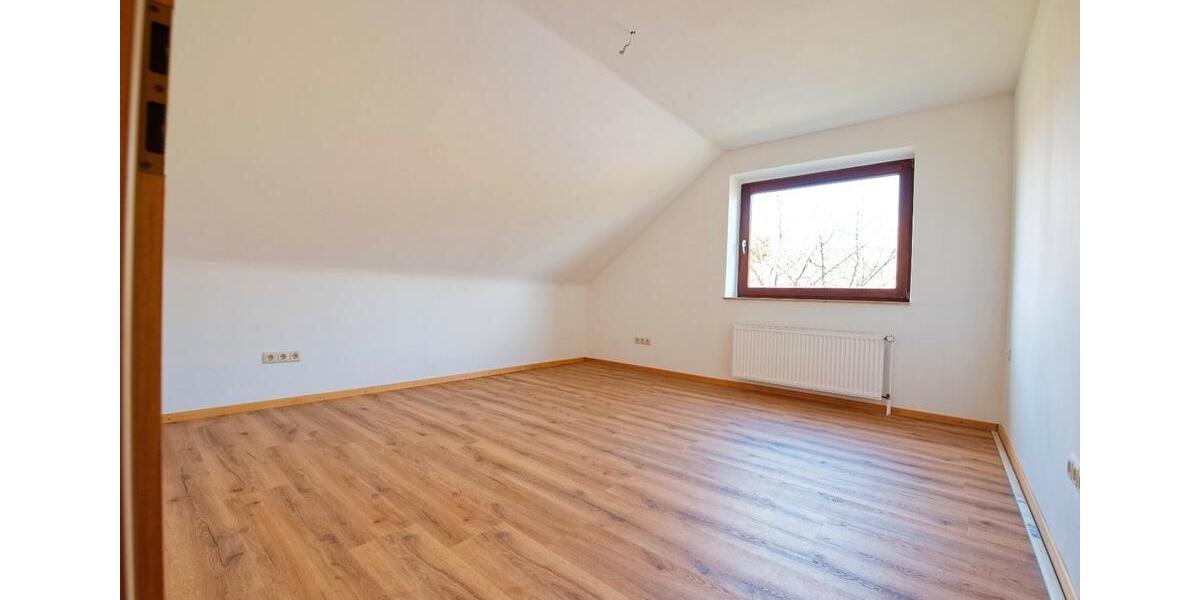 Etagenwohnung Wolfenbüttel Ahlum - 3 Zimmer, 94 m&sup2;, 895&euro; | Angebot:27594889