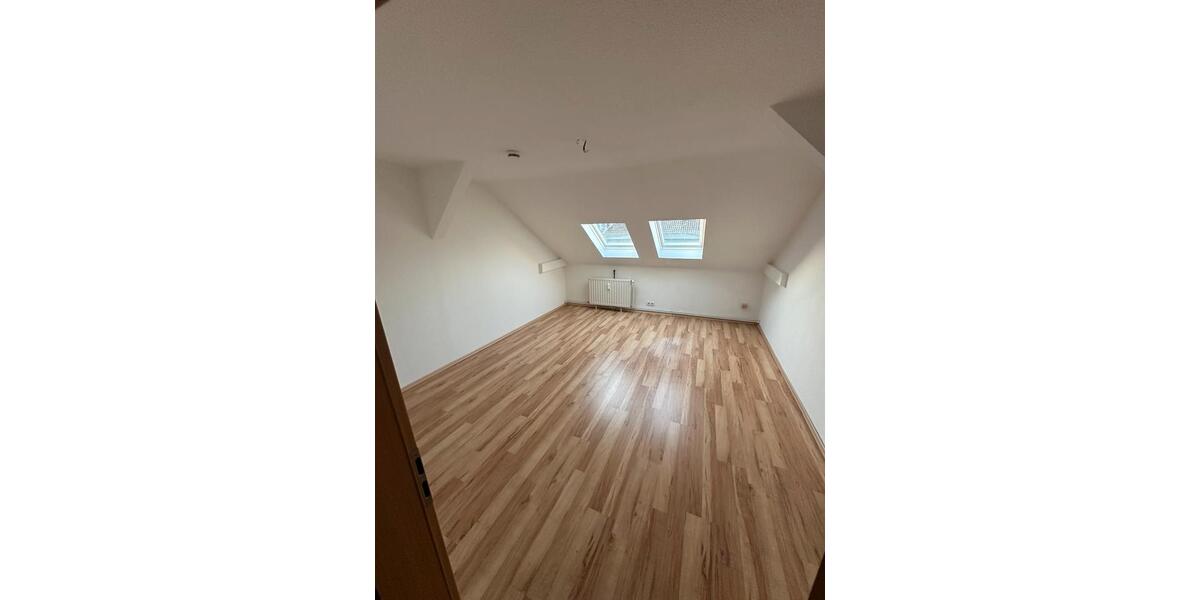 Dachgeschoßwohnung Braunschweig Nordstadt - 1 Zimmer, 19 m&sup2;, 495&euro; | Angebot:25271394