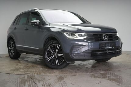 VW Tiguan 64.000 km 21.990 &euro; Braunschweig 38110