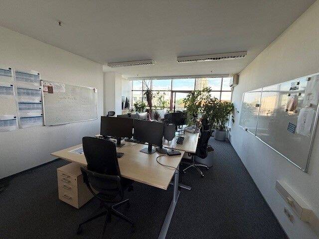 provisionsfreie und zentrale Bürofläche mit guter Parkmöglichkeit zimmer