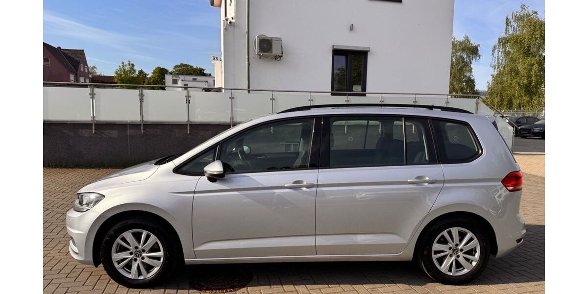 VW Touran 213.651 km 12.490 &euro; Salzgitter-Lebenstedt 38226