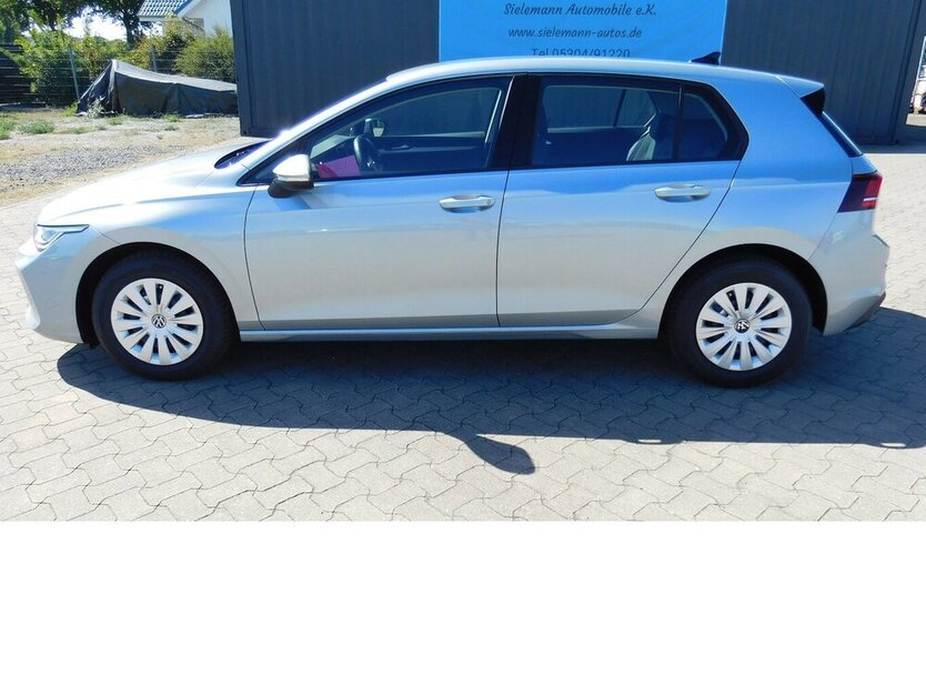 VW Golf VIII 1.5 TSI Navi Klima 6.700 km 20.990 € Vordorf 38533