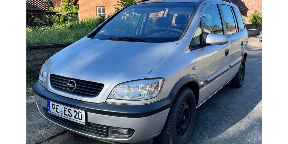 Opel Zafira 219.000 km 2.650 &euro; Peine 31226