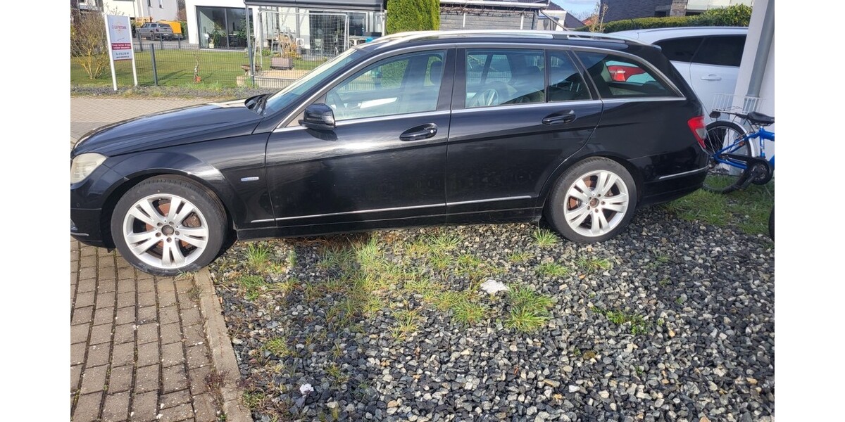 Mercedes-Benz 200er-Serie 371.000 km 2.400 &euro; Peine 31224