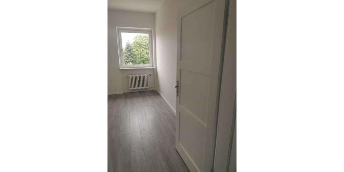 Etagenwohnung Salzgitter Ortschaft Südost - 4 Zimmer, 122 m&sup2;, 732&euro; | Angebot:22510150