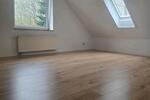 Dachgeschoßwohnung Edemissen - 3 Zimmer, 65 m&sup2;, 950&euro; | Angebot:26039669