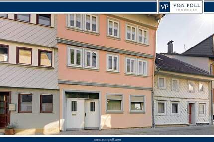 Wohn- und Geschäftshaus mit Zufahrtsmöglichkeit 8 zimmer