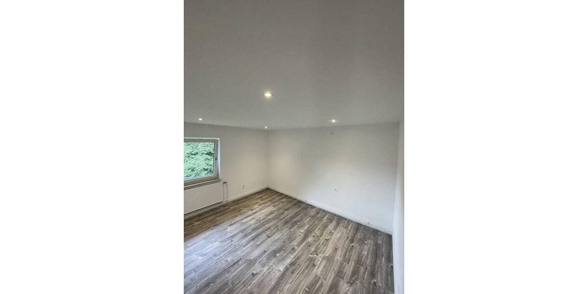 Etagenwohnung Braunschweig Kralenriede - 2 Zimmer, 50 m&sup2;, 558&euro; | Angebot:26876804