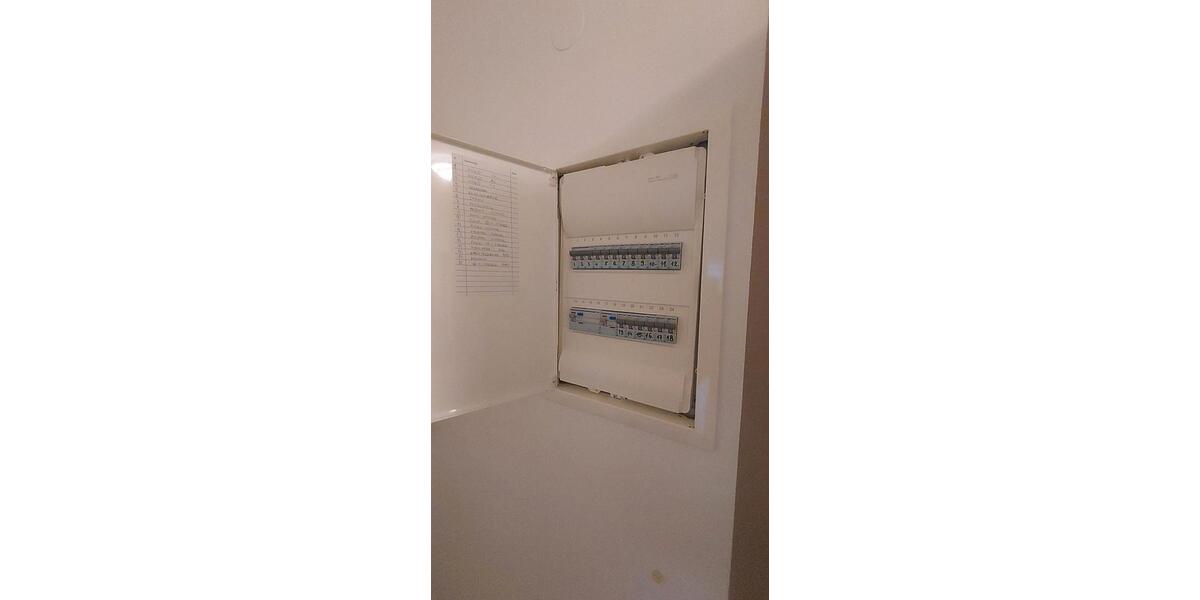 Etagenwohnung Braunschweig Wabe-Schunter-Beberbach - 3 Zimmer, 82 m&sup2;, 200.000&euro; | Angebot:23739018