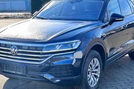 VW Touareg 40.494 km 41.990 &euro; Braunschweig 38122