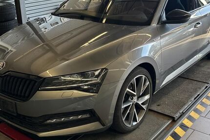 Skoda Superb 144.474 km 22.990 € Vechelde 38159