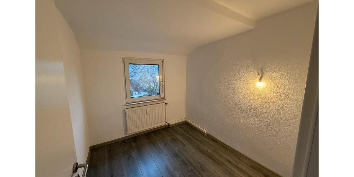 Doppelhaushälfte Braunschweig Wabe-Schunter-Beberbach - 3 Zimmer, 90 m&sup2;, 1.500&euro; | Angebot:25379049