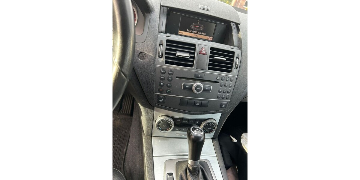 Mercedes-Benz 200er-Serie 371.000 km 2.400 &euro; Peine 31224