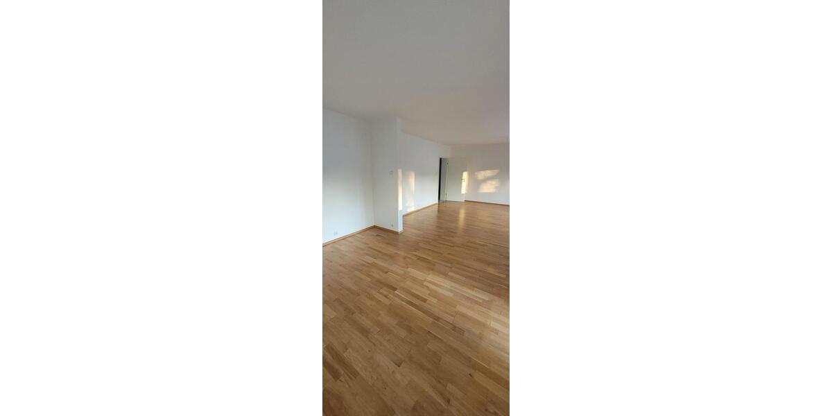 Etagenwohnung Wolfsburg - 3 Zimmer, 106 m&sup2;, 245.000&euro; | Angebot:27298178
