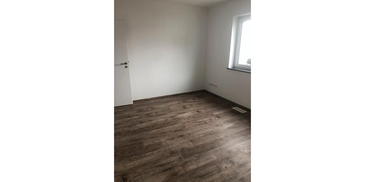 Etagenwohnung Wolfsburg Alt-Wolfsburg - 3 Zimmer, 100 m&sup2;, 1.190&euro; | Angebot:26536402