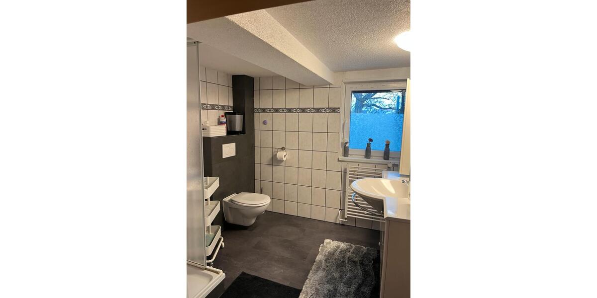 Bauernhaus, Landhaus Salzgitter Ortschaft Südost - 7 Zimmer, 145 m&sup2;, 2.200&euro; | Angebot:24653462
