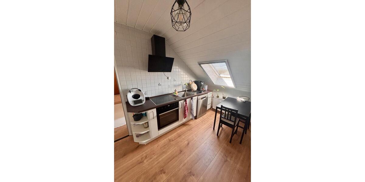 Dachgeschoßwohnung Lehre - 2 Zimmer, 75 m&sup2;, 640&euro; | Angebot:26448372