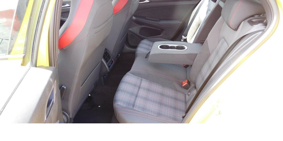VW Golf 2.0 VIII GTI Performance 4 TRG TSI BMT Navi 29.100 km 24.690 &euro; Vordorf 38533