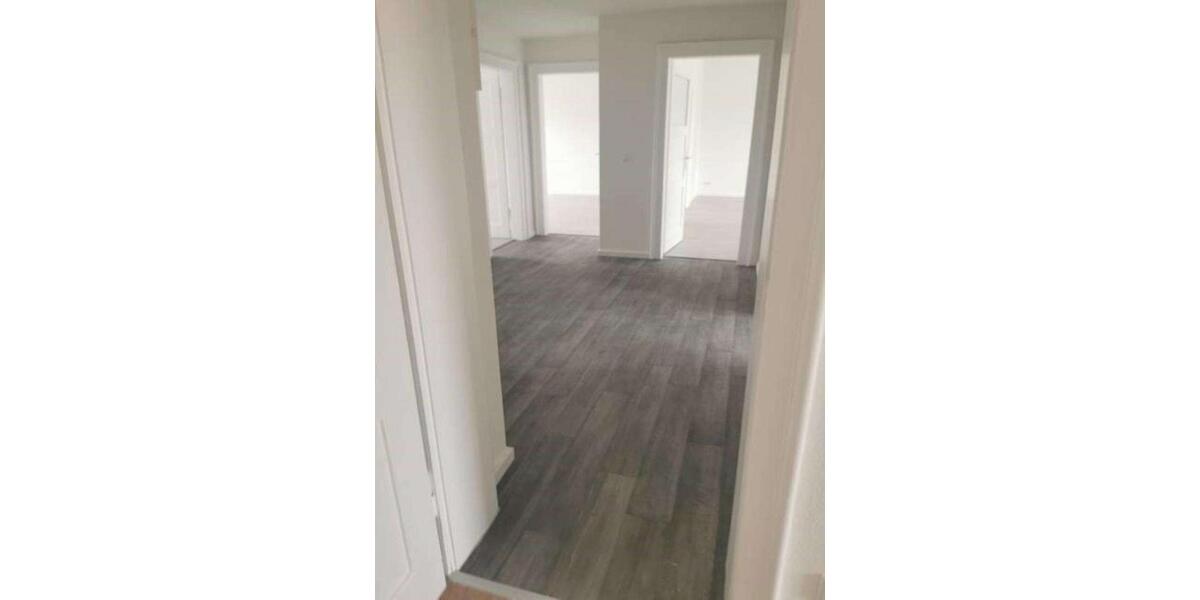 Etagenwohnung Salzgitter Ortschaft Südost - 4 Zimmer, 122 m&sup2;, 732&euro; | Angebot:22510150