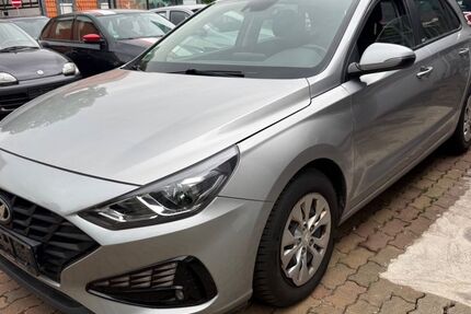 Hyundai i30 180.000 km 8.800 &euro; Wolfenbüttel (Halchter) 38304