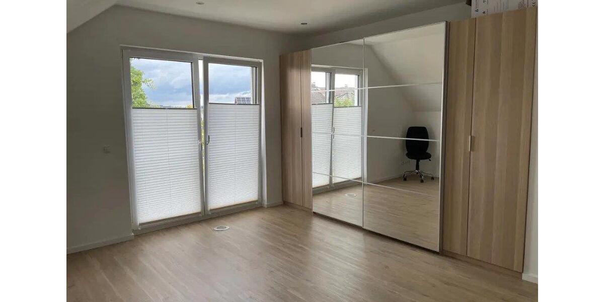 Dachgeschoßwohnung Braunschweig Wabe-Schunter-Beberbach - 3 Zimmer, 112 m&sup2;, 1.600&euro; | Angebot:25978206