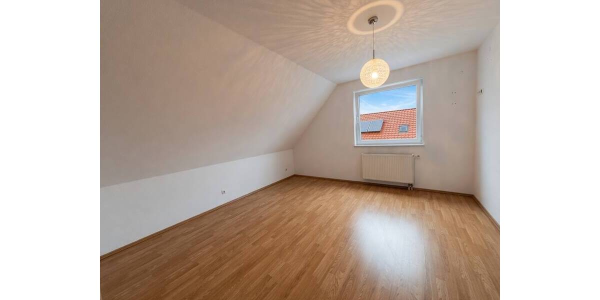 Doppelhaushälfte Braunschweig Waggum - 4 Zimmer, 119 m&sup2;, 1.500&euro; | Angebot:25821197