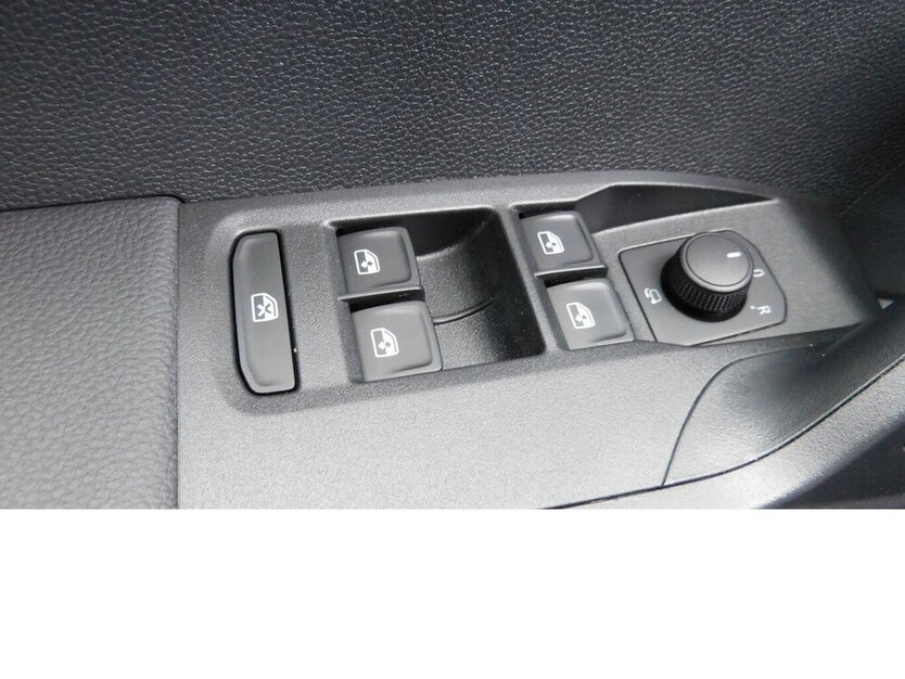 Seat Ibiza 1.0 Style TSI BMT 4Trg Navi Klima 23.000 km 15.990 € Vordorf 38533