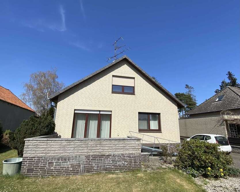Haus zum Kaufen in Edemissen OT Mödesse 329.000 € 176 m²