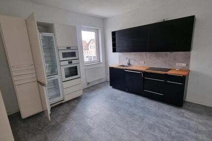 Große sanierte 2 Zimmer Wohnung EBK Balkon 2 zimmer