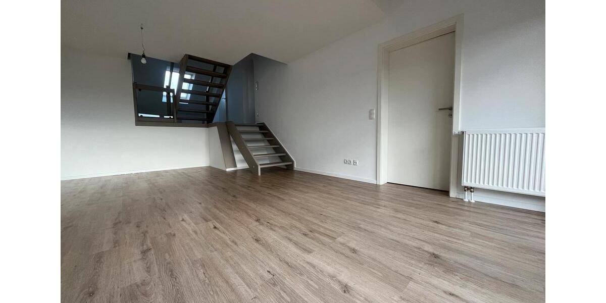 Dachgeschoßwohnung Braunschweig Wabe-Schunter-Beberbach - 3 Zimmer, 84 m&sup2;, 1.008&euro; | Angebot:25925818